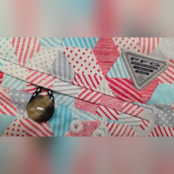 Columbia Women’s Geometric Print Shorts Size 4 3” Inseam Like New - Picture 3 of 10